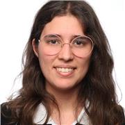 Profesora de inglés para niños de primaria y secundaria.